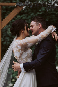 Romantic A-Line Jewel Open Back Long Sleeves Floor-Length Appliqued Beach Wedding Dress OHD268