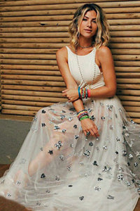 A-Line Crew Floor-Length White Tulle Backless Prom Dress with Appliques Z9