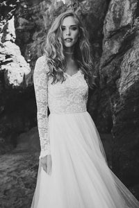 Lace Long Sleeve Bohemian Beach Wedding Dress Open Back Chiffon Bridal Gown CA044