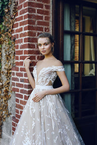 Beautiful A-line Scoop Sweep/Brush Train Sleeveless Long Tulle Bridal Gown Wedding Dresses with Appliques OHD169 | Cathyprom