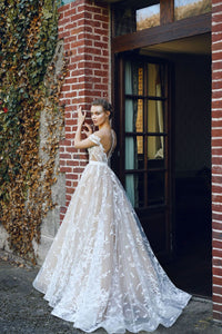 Beautiful A-line Scoop Sweep/Brush Train Sleeveless Long Tulle Bridal Gown Wedding Dresses with Appliques OHD169 | Cathyprom