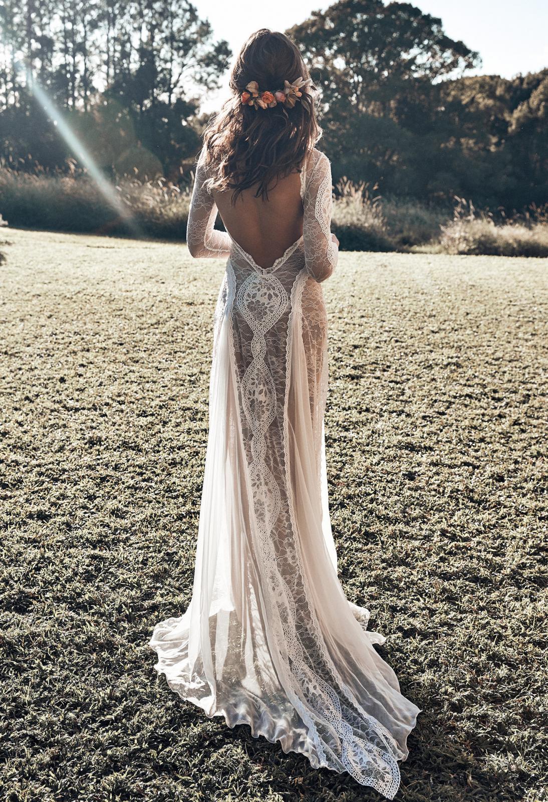 Exquisite Lace Long Sleeve Sexy Backless Rustic Wedding Dress Bridal G cathyprom Exquisite Lace Long Sleeve Sexy Backless Rustic Wedding Dress Bridal G cathyprom