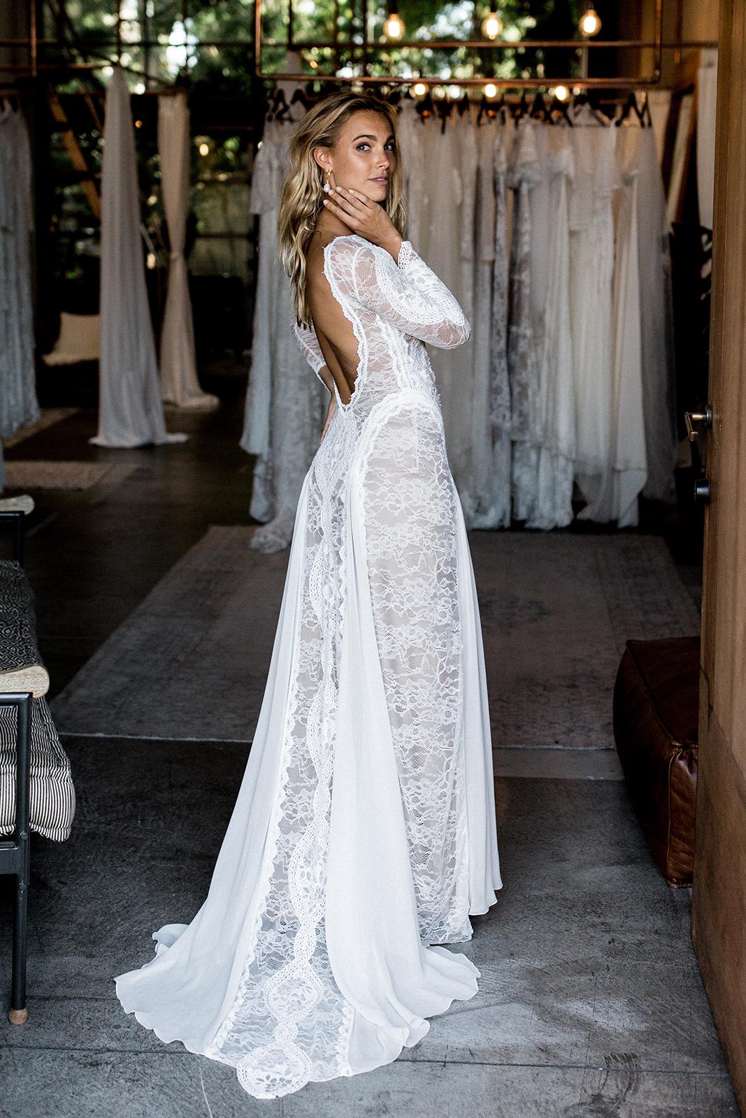 Exquisite Lace Long Sleeve Sexy Backless Rustic Wedding Dress Bridal G cathyprom Exquisite Lace Long Sleeve Sexy Backless Rustic Wedding Dress Bridal G cathyprom